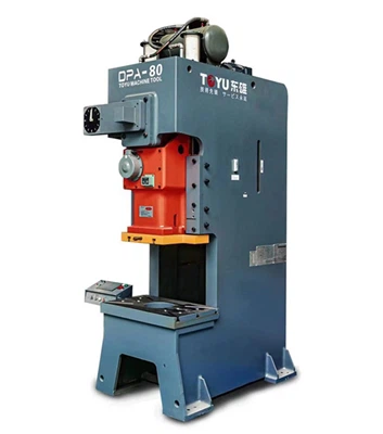 Analizirajte osnovne pokrete mašine za kovanje